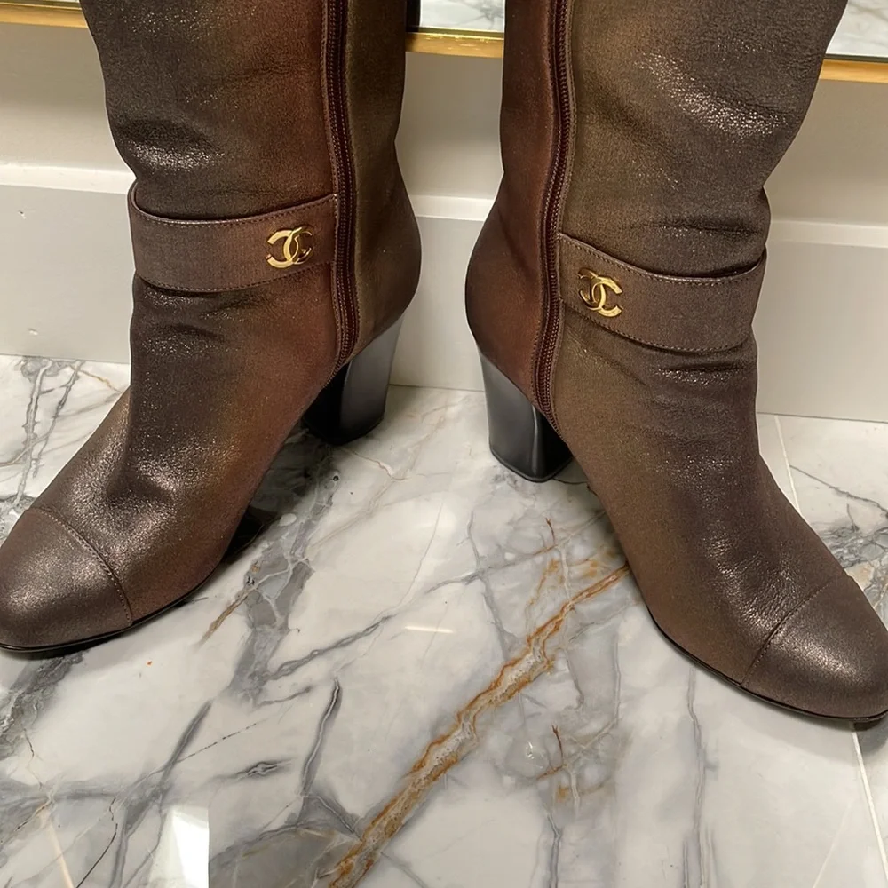 Chanel Iredecent Calfskin High Boots Gold 🤎🍁🍂